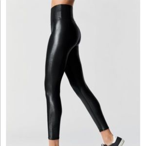 Carbon38 Takara Leggings
